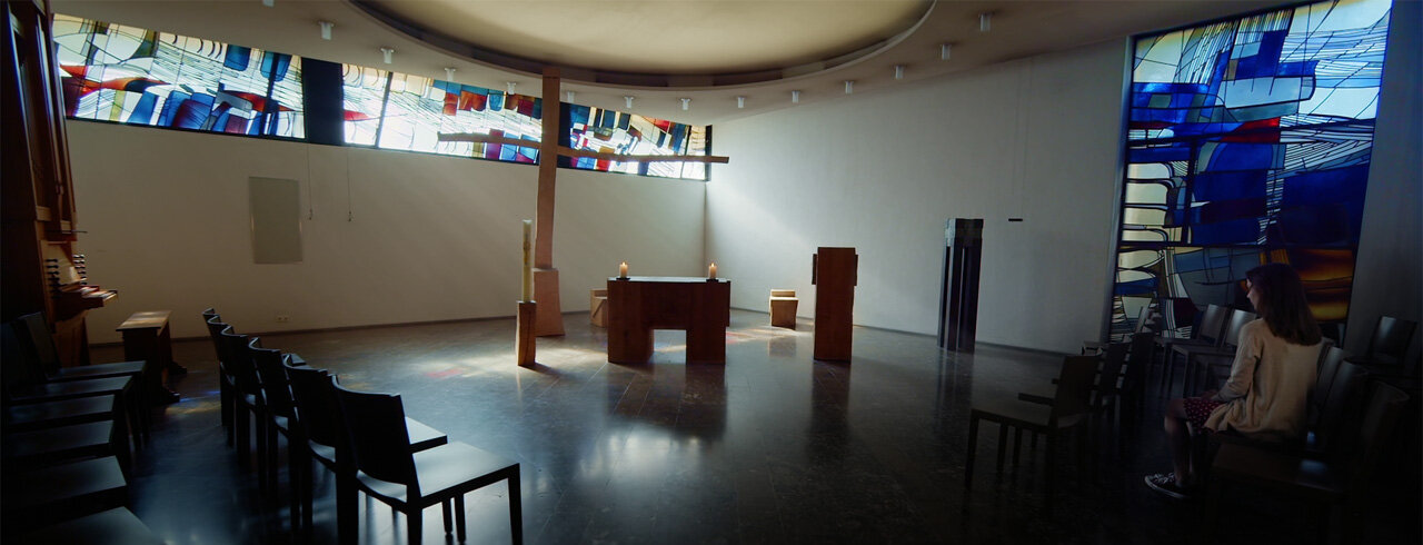 Andachtsraum der KH Freiburg in meditativer Stimmung